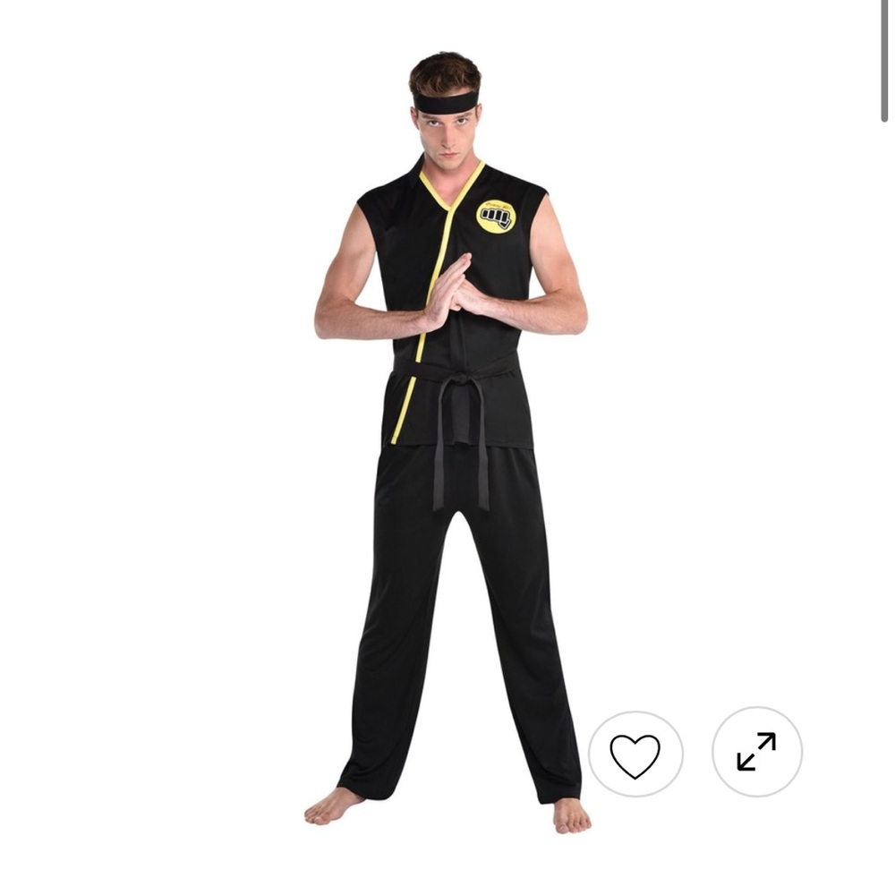 Adult standard size - Cobra Kai costume
